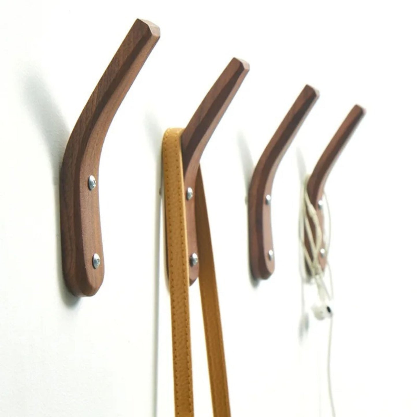Patère individuelle en bois - Style directionnel (Lot x4)