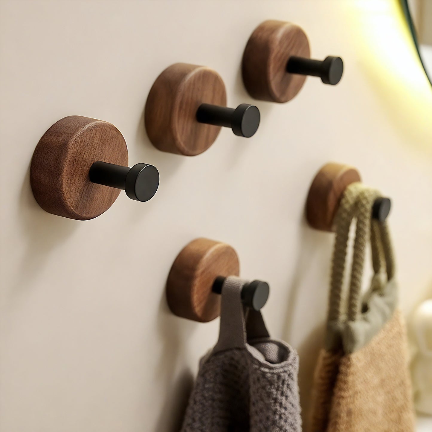 Patère individuelle en bois vernis - Style rond (Lot x4)