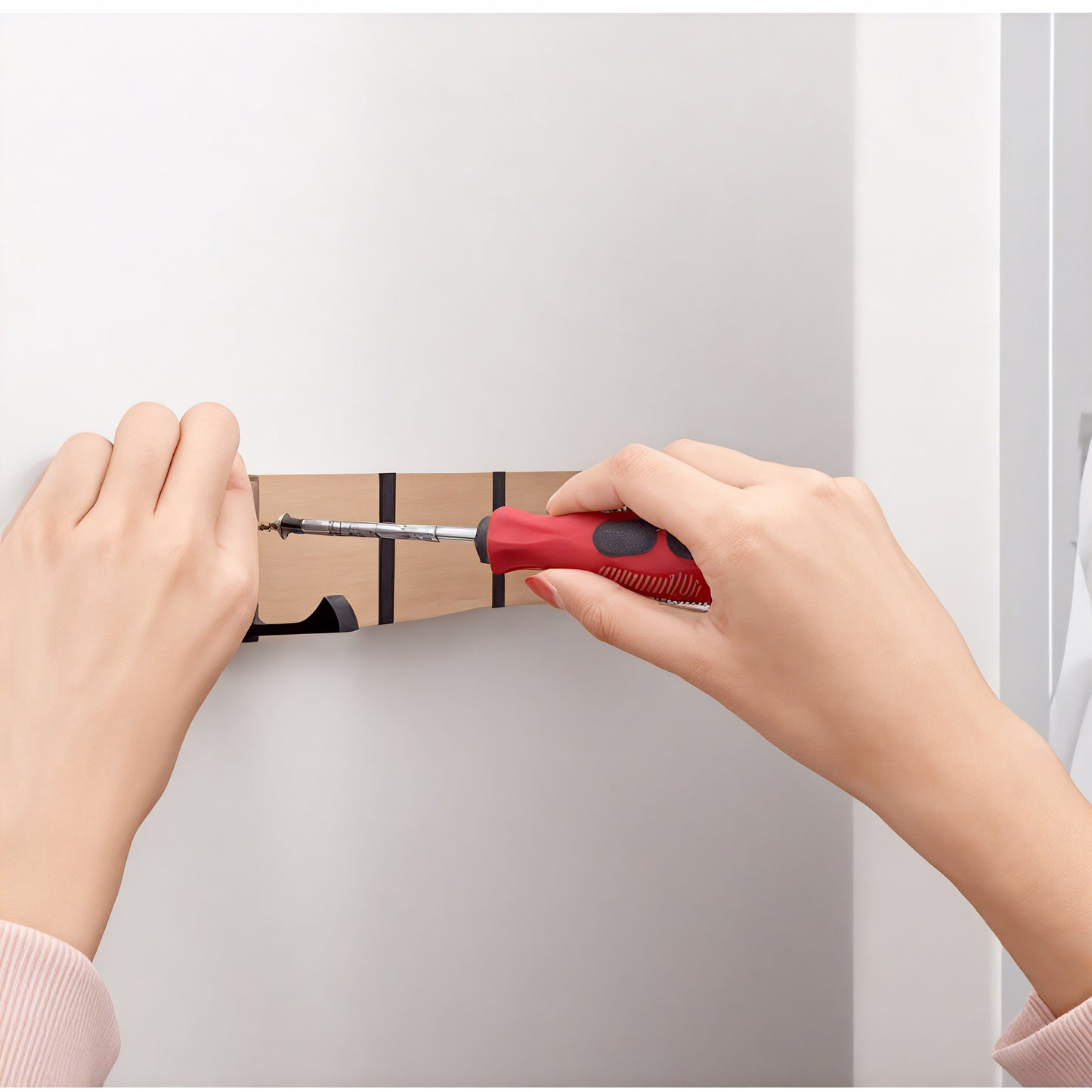 Porte-manteau mural - Style invisible