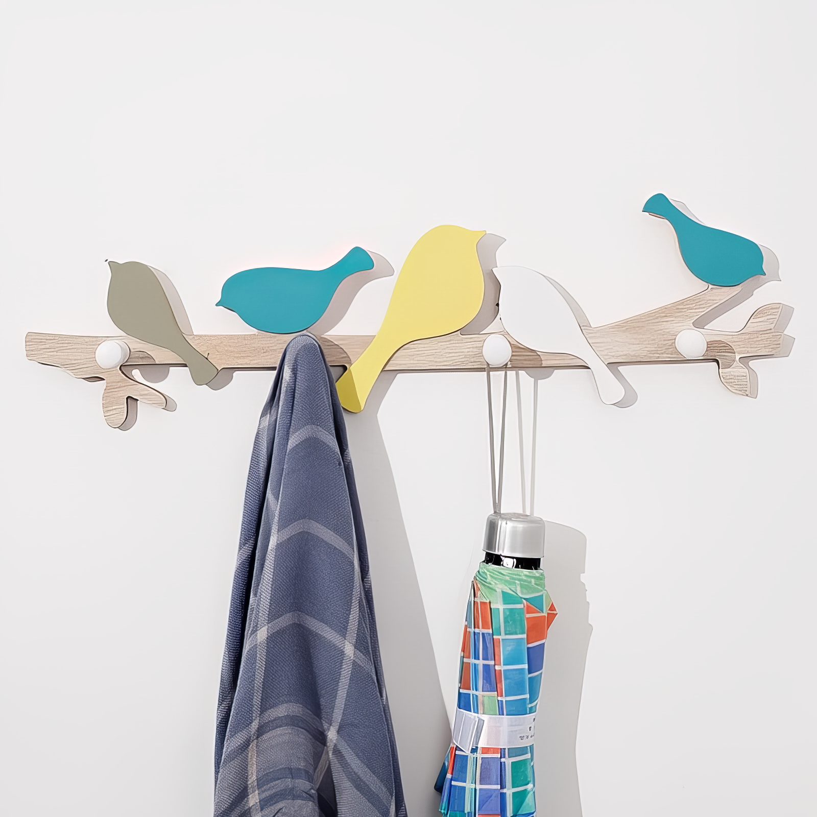 Patère murale oiseau vert et bleu sur branche – Image 3